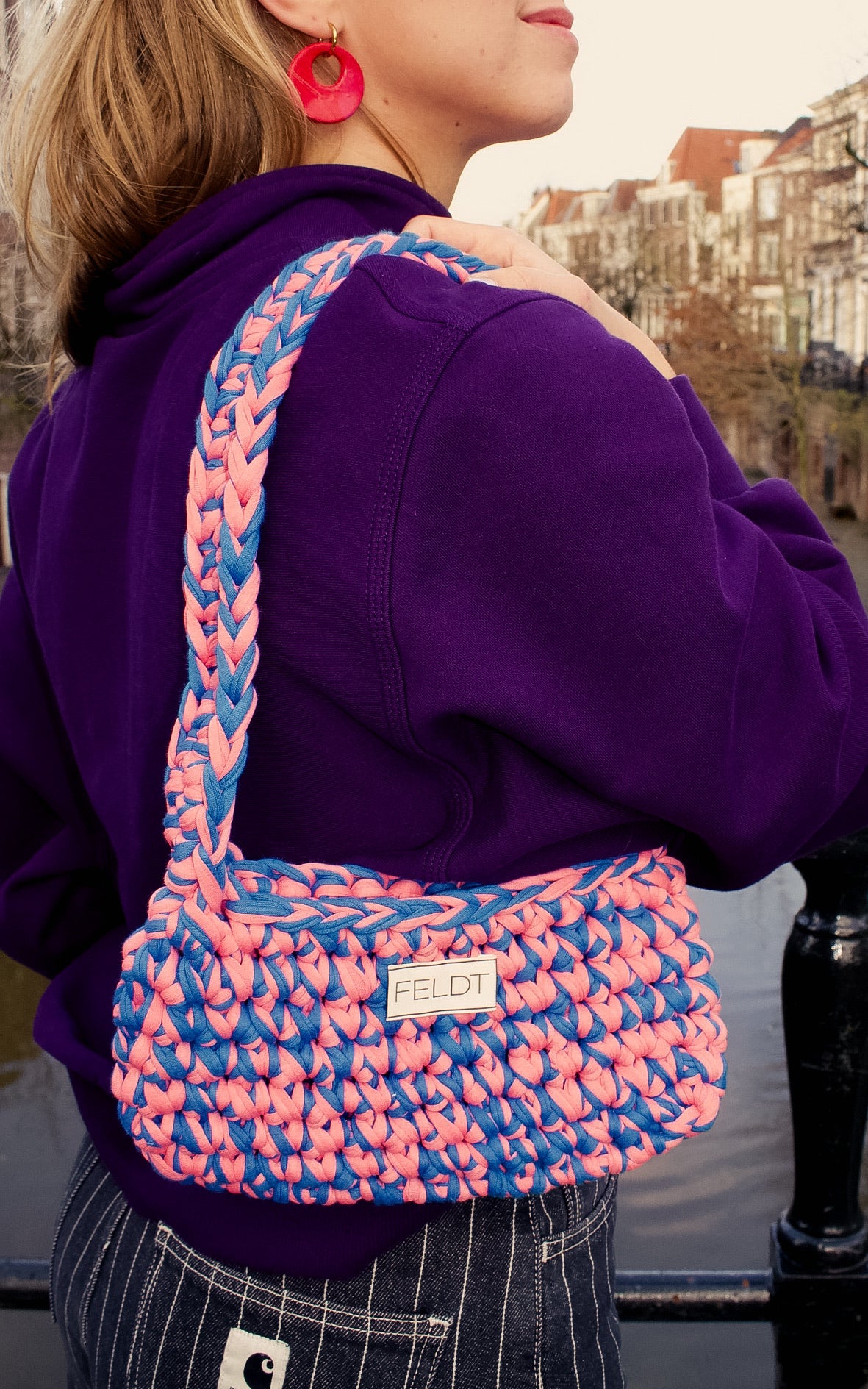 Gehaakte minibag - roze / blauw
