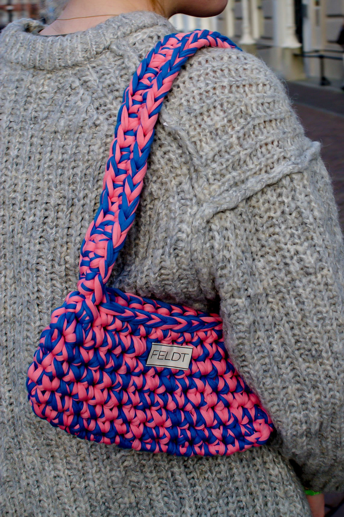 Gehaakte minibag - roze / blauw